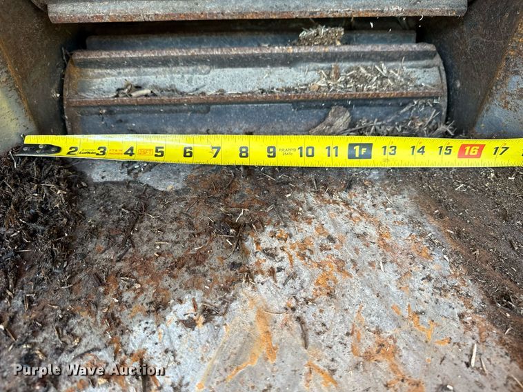 image for item DM5689 Bandit Intimidator 990 wood chipper