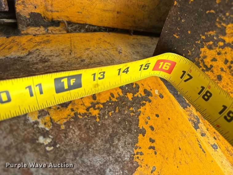 image for item DM5689 Bandit Intimidator 990 wood chipper