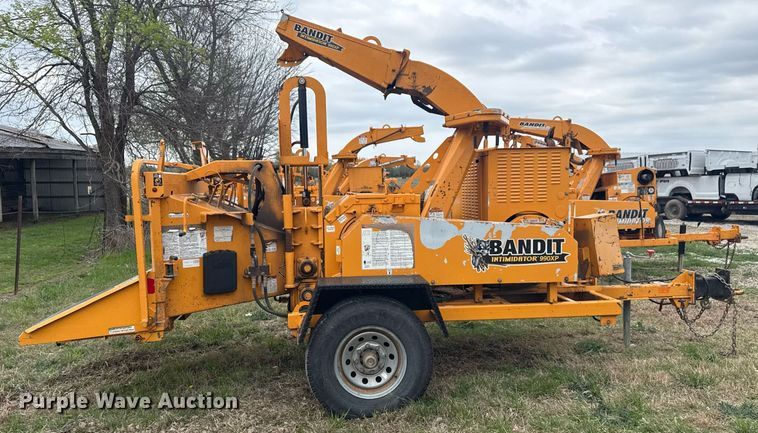 image for item DM5691 2016 Bandit Intimidator 990XP wood chipper