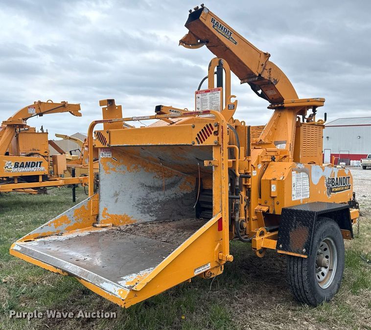 image for item DM5691 2016 Bandit Intimidator 990XP wood chipper