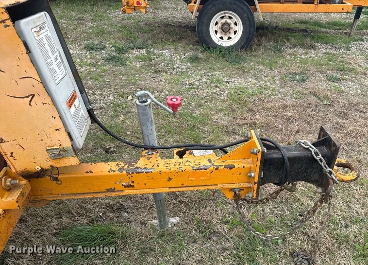 image for item DM5691 2016 Bandit Intimidator 990XP wood chipper