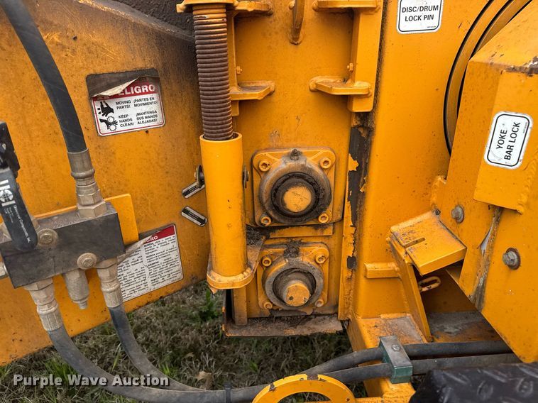 image for item DM5691 2016 Bandit Intimidator 990XP wood chipper