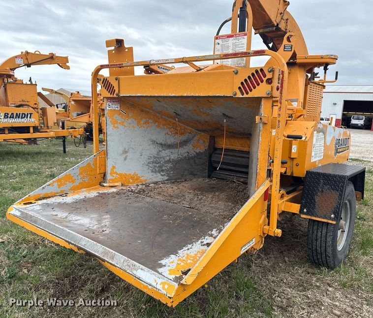 image for item DM5691 2016 Bandit Intimidator 990XP wood chipper