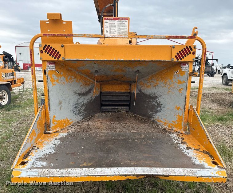 image for item DM5691 2016 Bandit Intimidator 990XP wood chipper