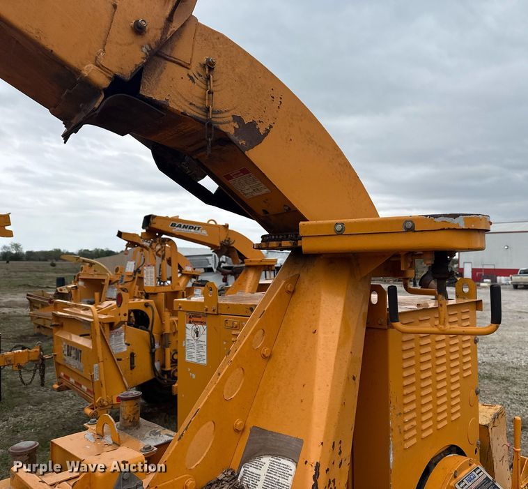 image for item DM5691 2016 Bandit Intimidator 990XP wood chipper