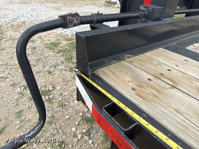 image for item DM5694 2019 Texas Pride Trailers FT83236KGN equipment trailer