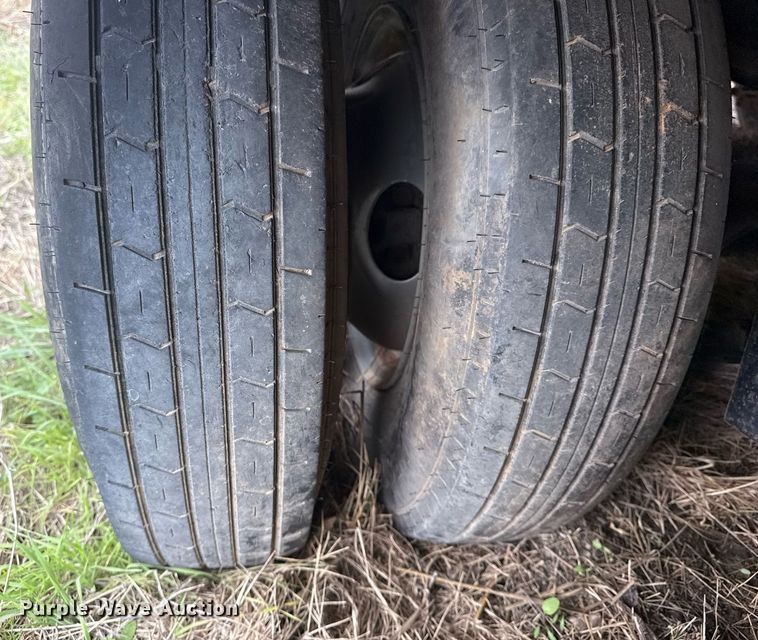 image for item DM5694 2019 Texas Pride Trailers FT83236KGN equipment trailer