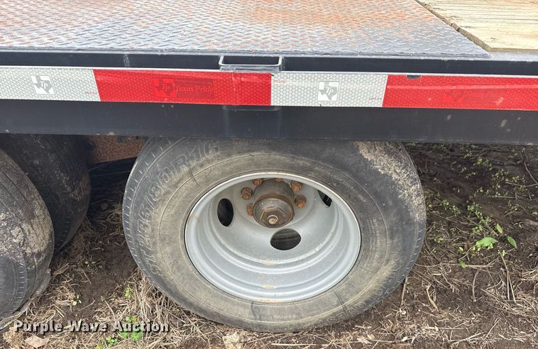 image for item DM5694 2019 Texas Pride Trailers FT83236KGN equipment trailer