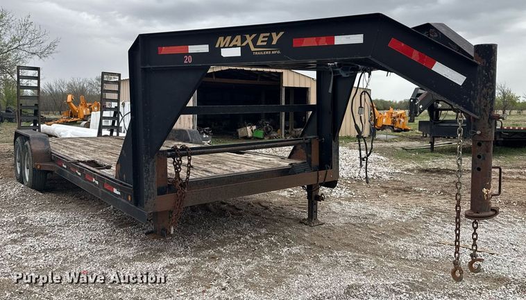 image for item DM5697 2011 Maxey Trailers equipment trailer