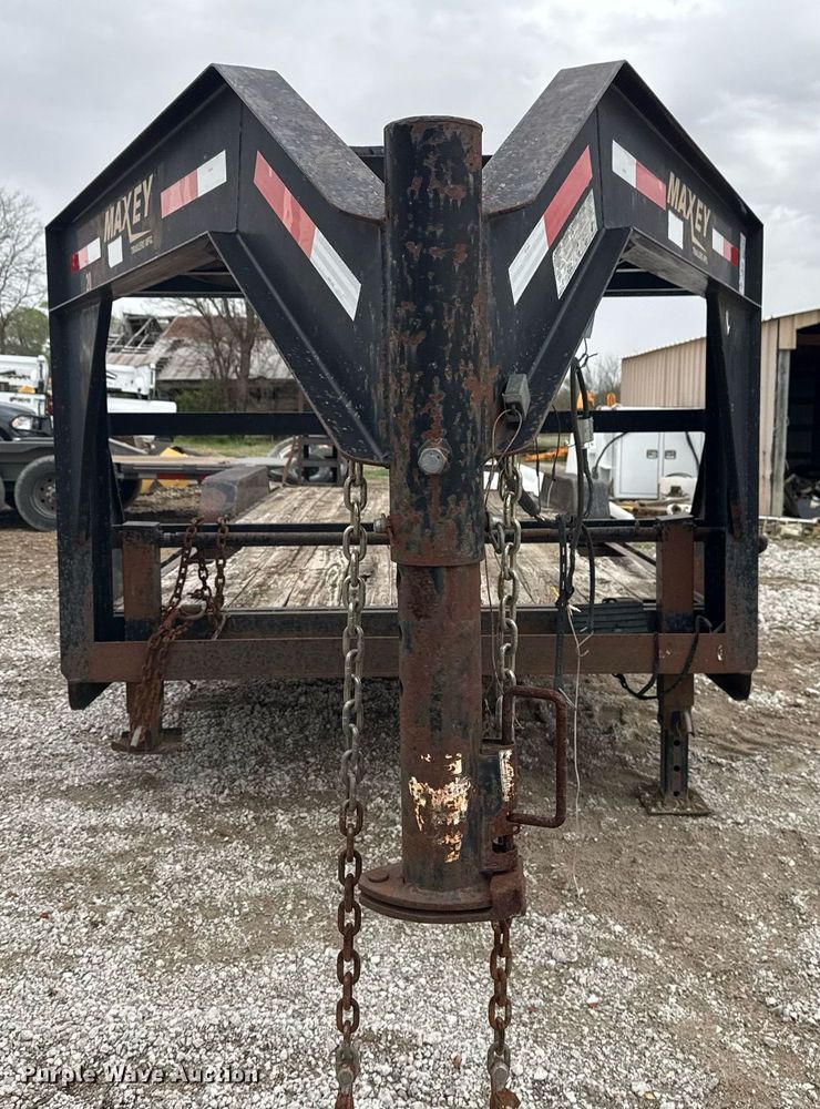 image for item DM5697 2011 Maxey Trailers equipment trailer