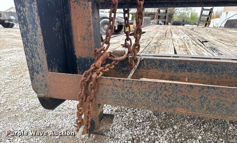 image for item DM5697 2011 Maxey Trailers equipment trailer