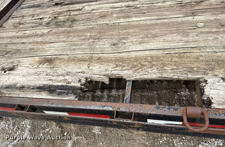 image for item DM5697 2011 Maxey Trailers equipment trailer