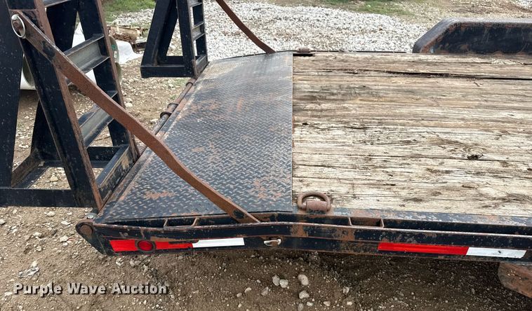 image for item DM5697 2011 Maxey Trailers equipment trailer