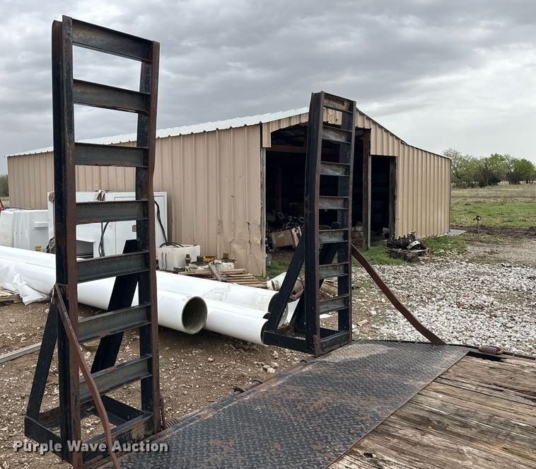 image for item DM5697 2011 Maxey Trailers equipment trailer