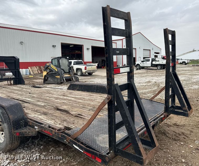 image for item DM5697 2011 Maxey Trailers equipment trailer