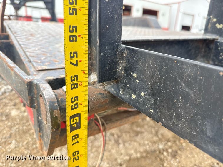 image for item DM5697 2011 Maxey Trailers equipment trailer