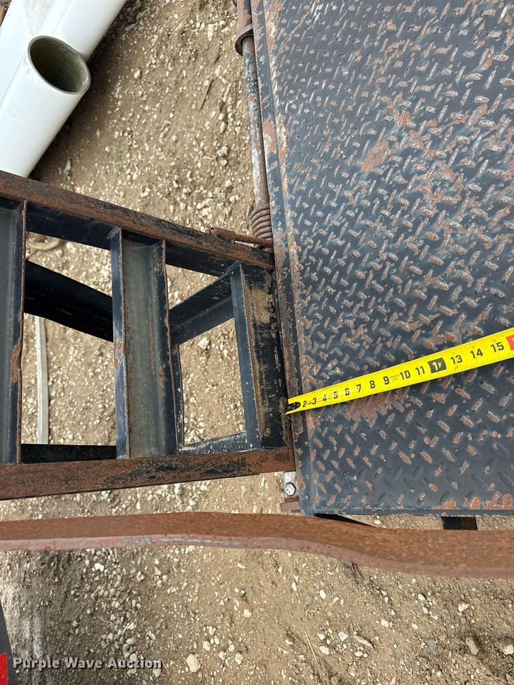 image for item DM5697 2011 Maxey Trailers equipment trailer