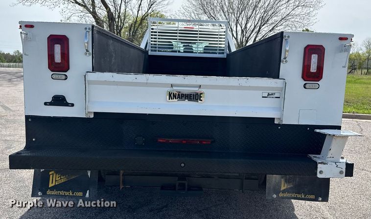 image for item DM5700 2019 Ford F450 Super Duty  Crew Cab utility / service truck