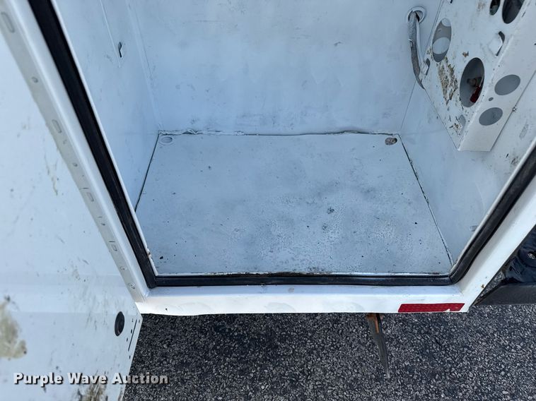 image for item DM5700 2019 Ford F450 Super Duty  Crew Cab utility / service truck