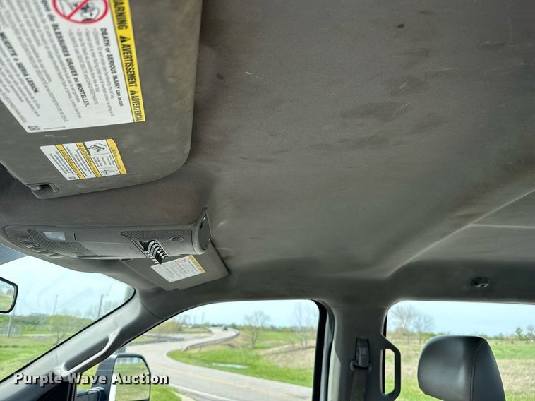 image for item DM5700 2019 Ford F450 Super Duty  Crew Cab utility / service truck