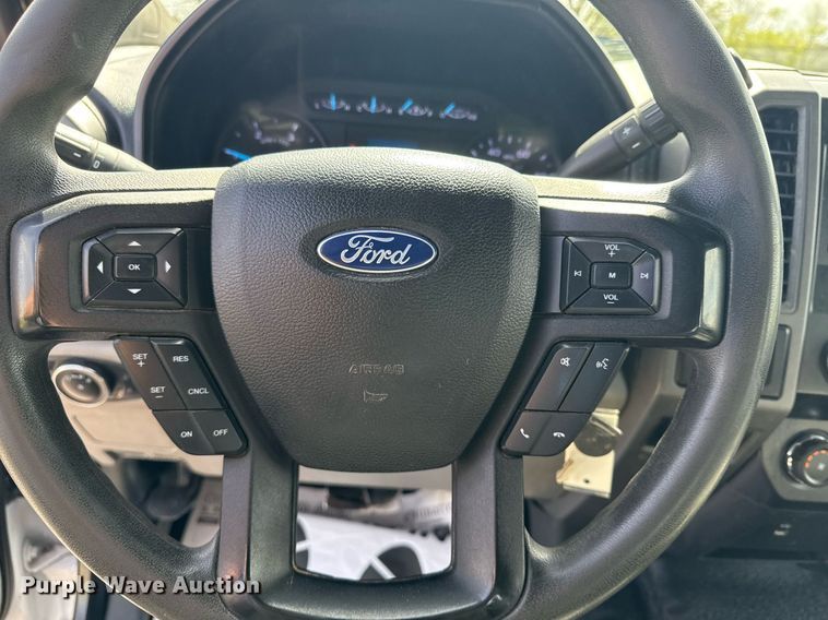 image for item DM5700 2019 Ford F450 Super Duty  Crew Cab utility / service truck