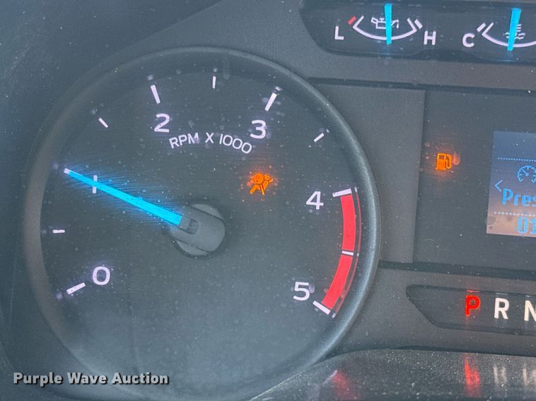 image for item DM5700 2019 Ford F450 Super Duty  Crew Cab utility / service truck