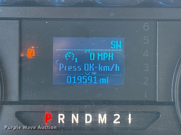 image for item DM5700 2019 Ford F450 Super Duty  Crew Cab utility / service truck