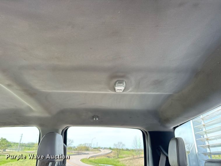 image for item DM5700 2019 Ford F450 Super Duty  Crew Cab utility / service truck