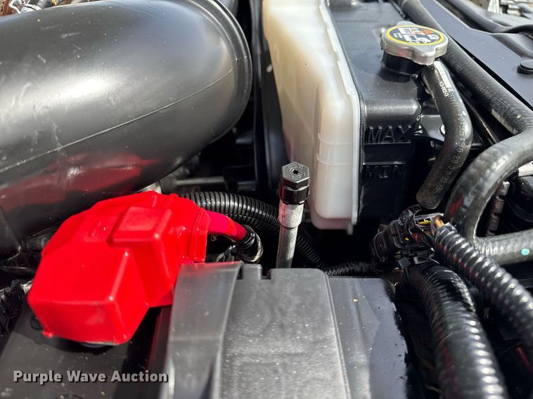 image for item DM5700 2019 Ford F450 Super Duty  Crew Cab utility / service truck