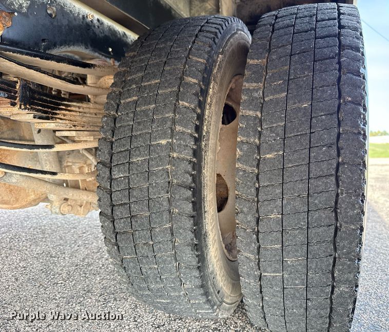 image for item DM5700 2019 Ford F450 Super Duty  Crew Cab utility / service truck