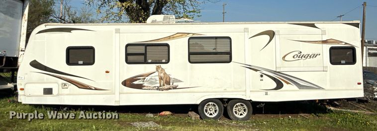 image for item DM5701 2011 Keystone Cougar camper