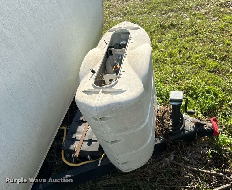 image for item DM5701 2011 Keystone Cougar camper