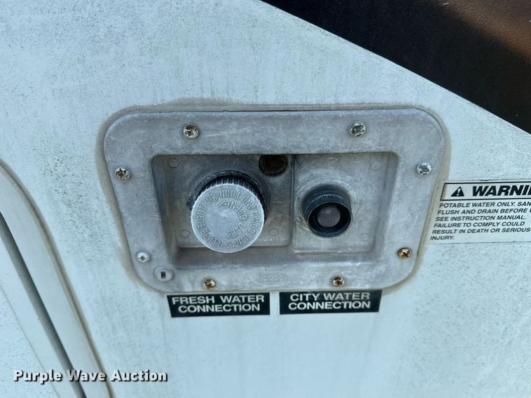 image for item DM5701 2011 Keystone Cougar camper