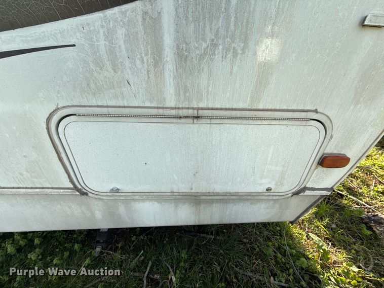 image for item DM5701 2011 Keystone Cougar camper