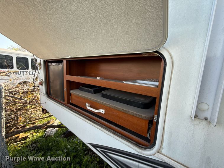 image for item DM5701 2011 Keystone Cougar camper