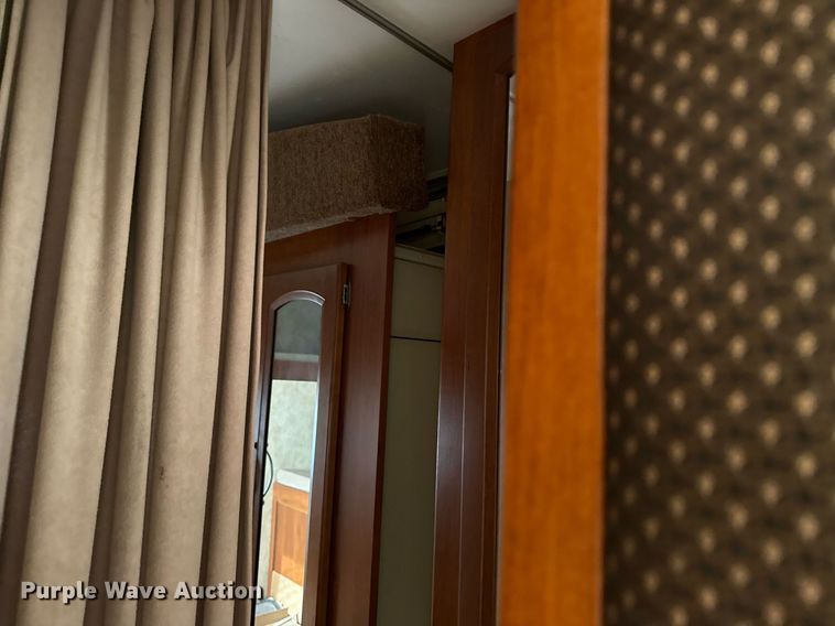 image for item DM5701 2011 Keystone Cougar camper