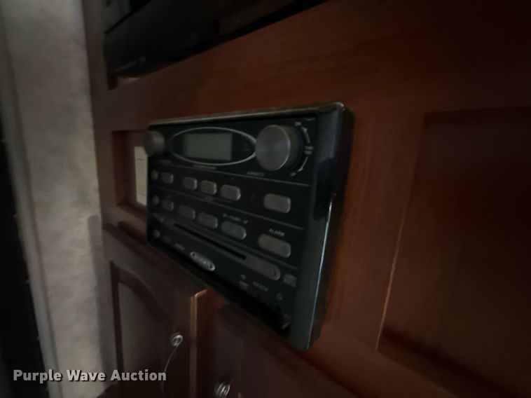 image for item DM5701 2011 Keystone Cougar camper