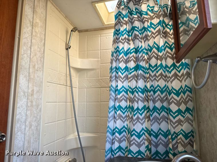 image for item DM5701 2011 Keystone Cougar camper