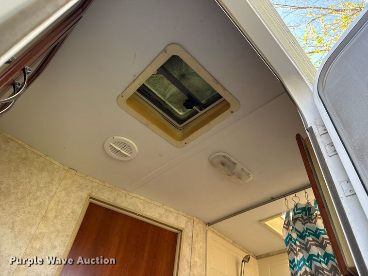 image for item DM5701 2011 Keystone Cougar camper