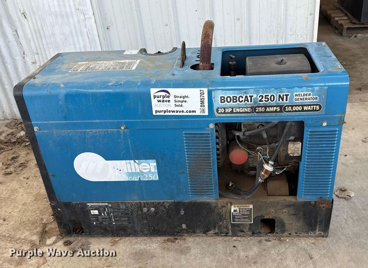 image for item DM5707 Miller Bobcat 250 NT welder/generator