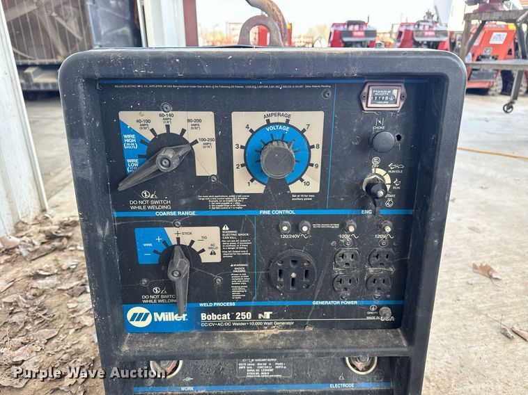 image for item DM5707 Miller Bobcat 250 NT welder/generator