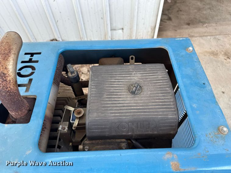 image for item DM5707 Miller Bobcat 250 NT welder/generator