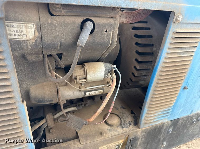 image for item DM5707 Miller Bobcat 250 NT welder/generator