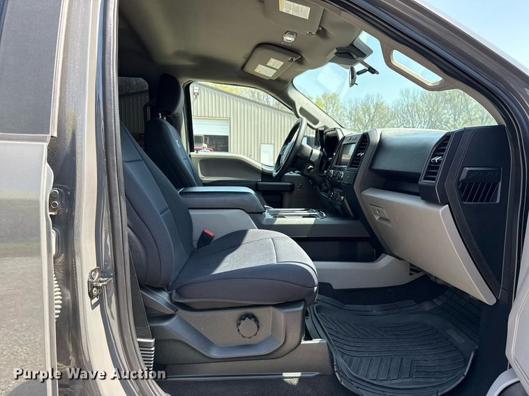 image for item DM5710 2020 Ford F150 SuperCrew pickup truck