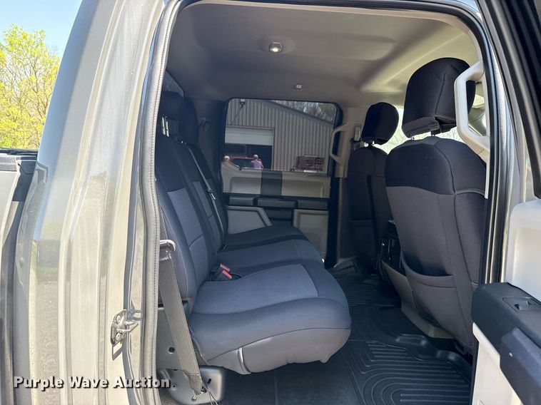 image for item DM5710 2020 Ford F150 SuperCrew pickup truck