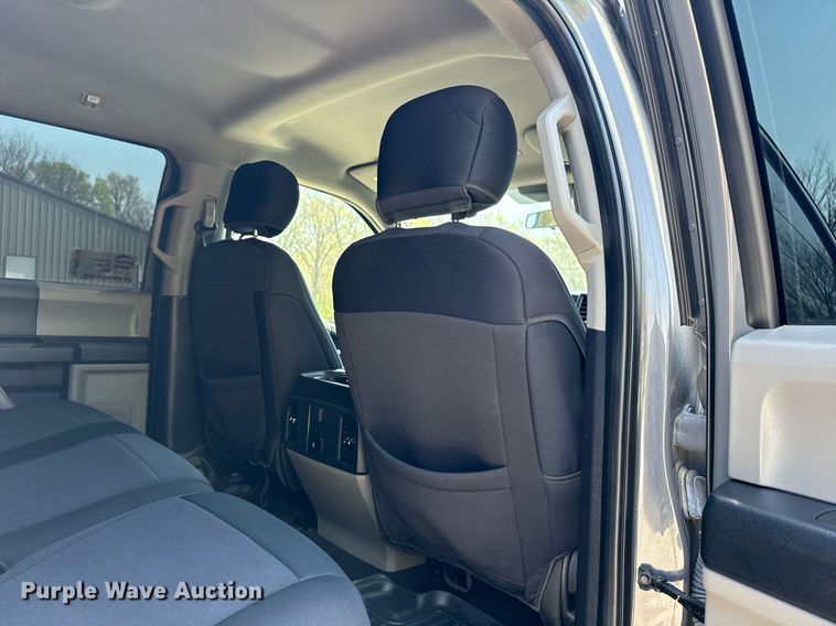 image for item DM5710 2020 Ford F150 SuperCrew pickup truck