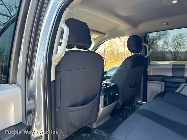 image for item DM5710 2020 Ford F150 SuperCrew pickup truck