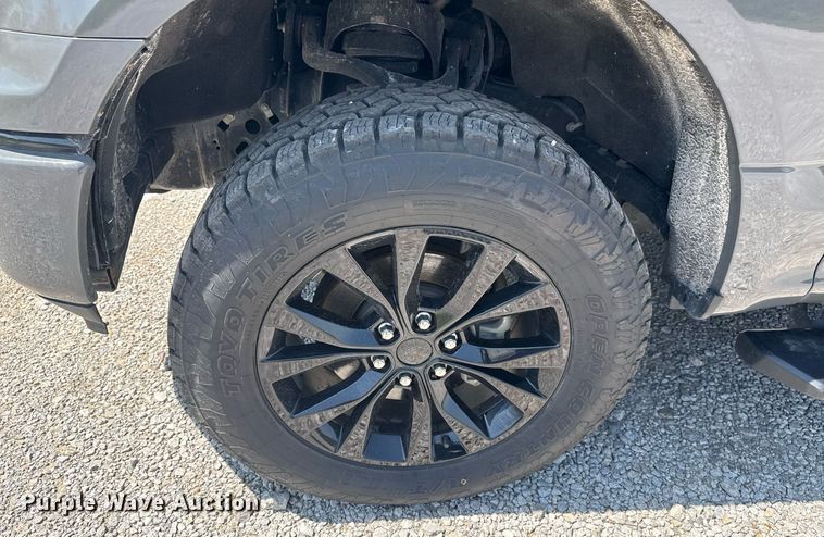 image for item DM5710 2020 Ford F150 SuperCrew pickup truck