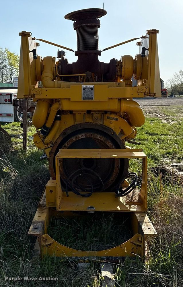 image for item DM5713 Caterpillar D379 power unit