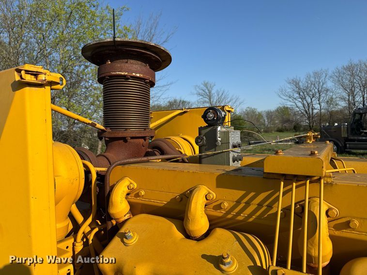 image for item DM5713 Caterpillar D379 power unit